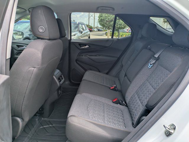 Used 2024 Summit White Chevrolet LT image 13