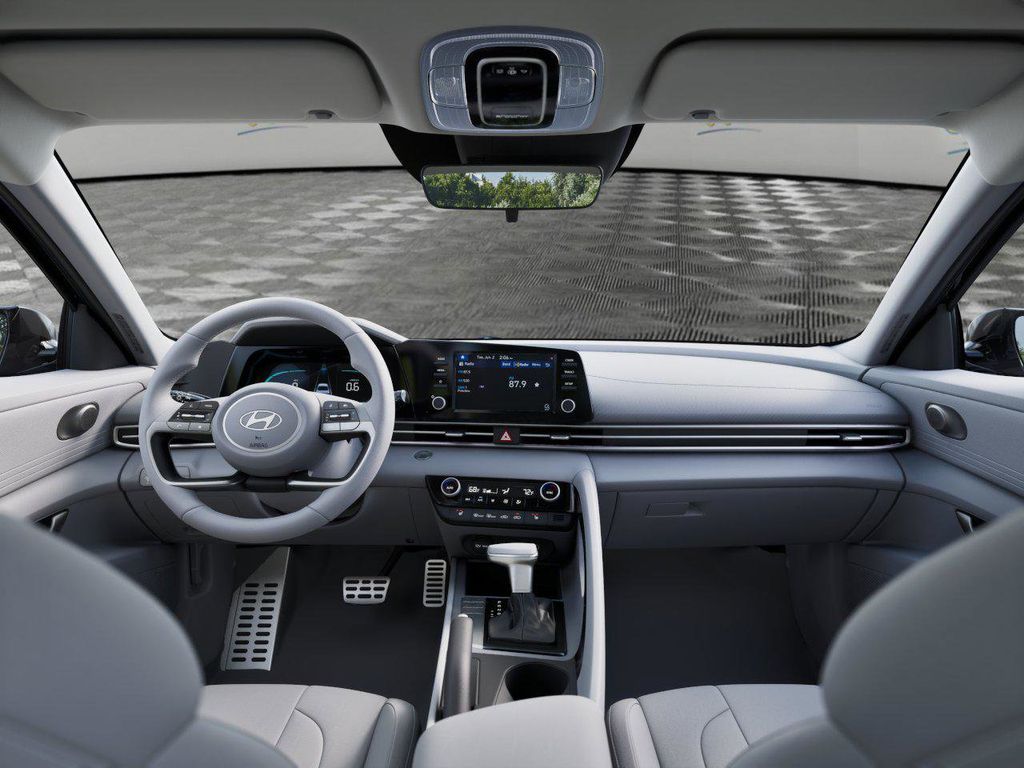 2026 Hyundai Elantra — photo 11