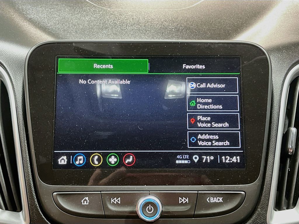 Used 2025 Summit White Chevrolet LT image 13