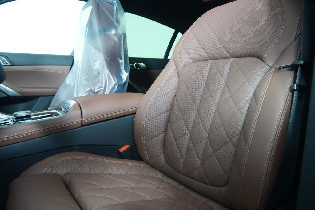 Thumbnail: 2026 BMW X6 - 11