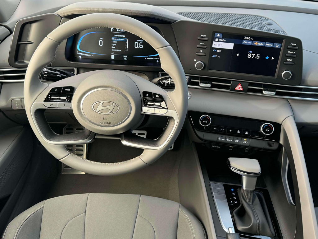 2025 Hyundai Elantra Sport 17