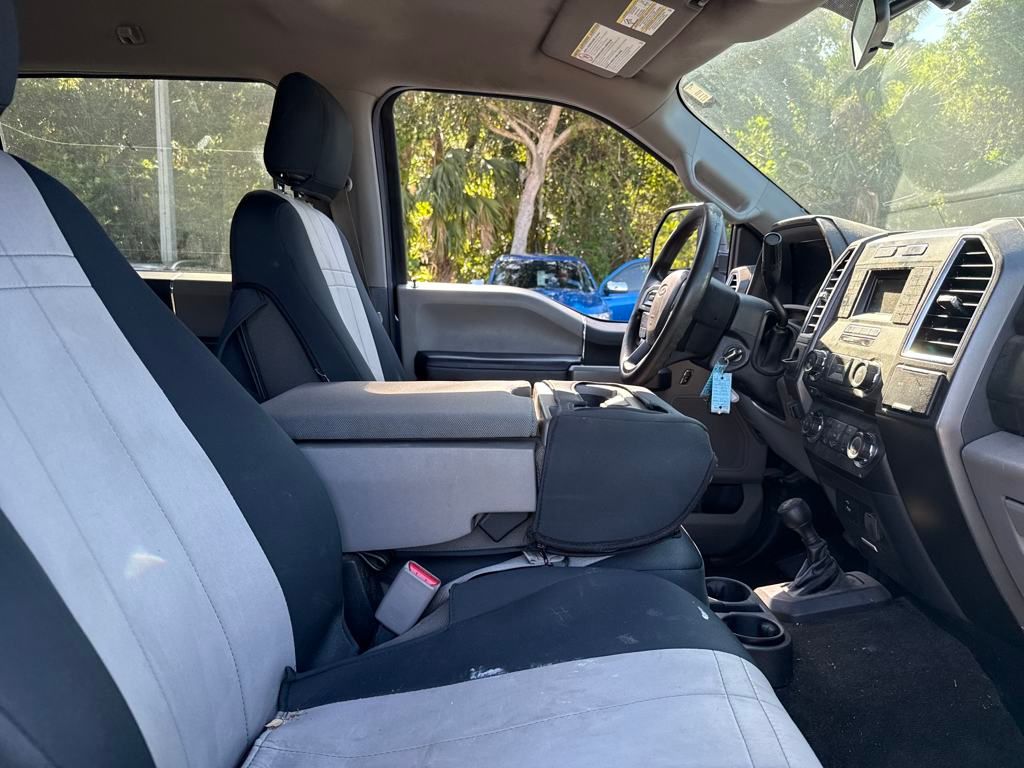 2017 Ford F-250SD XLT photo