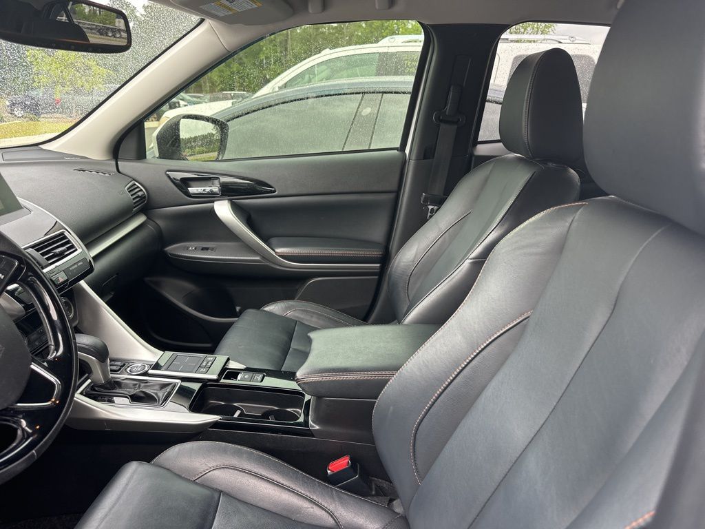 2018 Diamond White Pearl Mitsubishi Eclipse Cross SEL 4X4 SUV