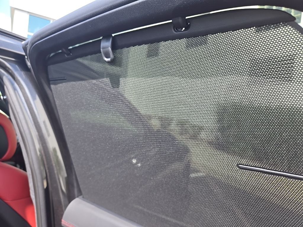 Thumbnail: 2026 Genesis GV70 - 25