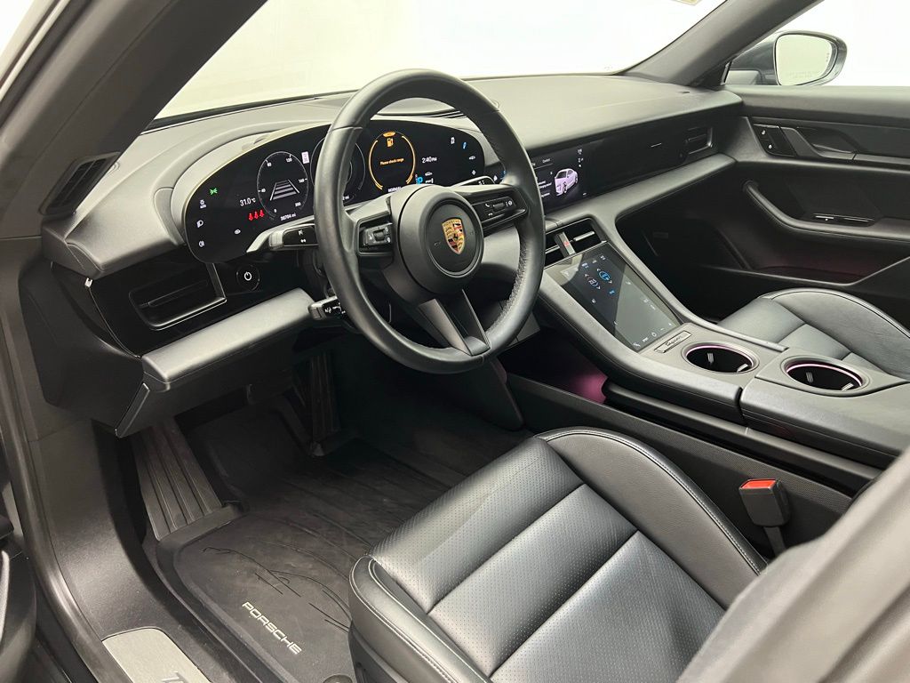 Thumbnail: 2020 Porsche Taycan - 4