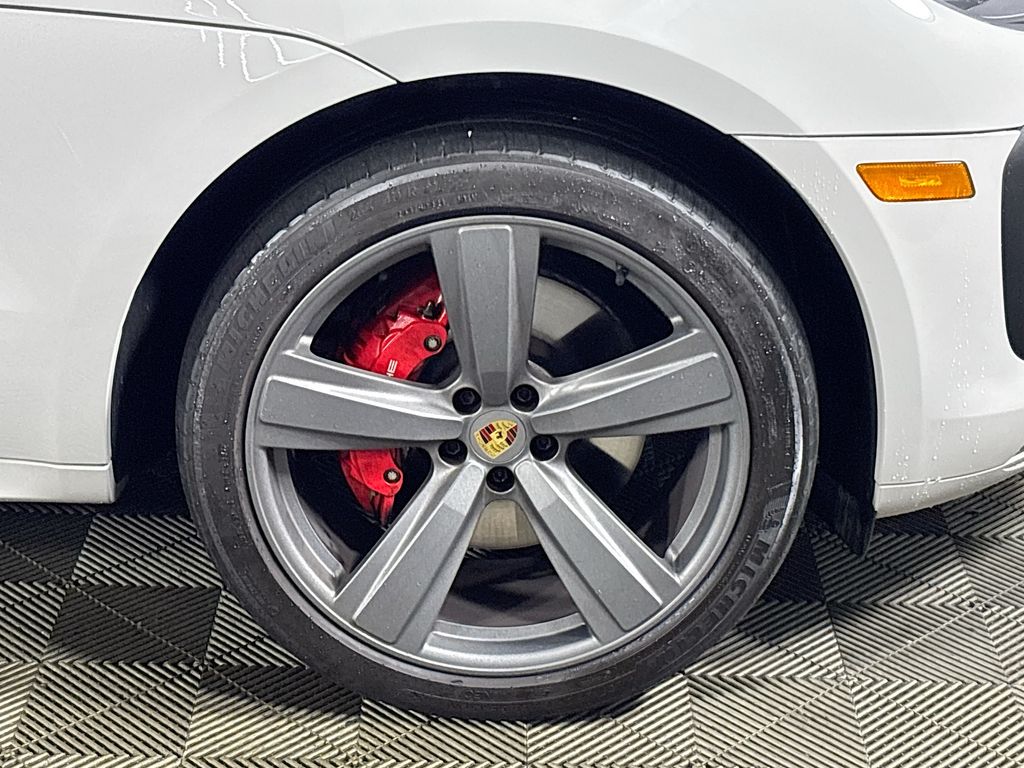 2023 Porsche Macan S