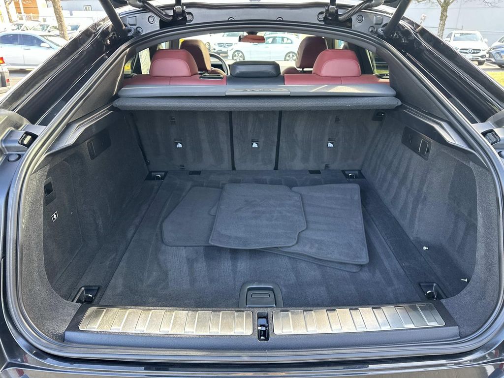 Thumbnail: 2024 BMW X6 - 25