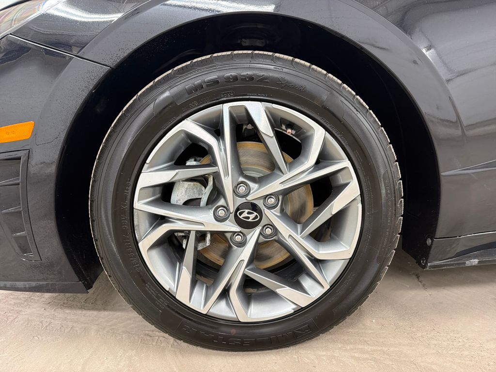 Certified Used 2023 Blue Hyundai SEL image 13