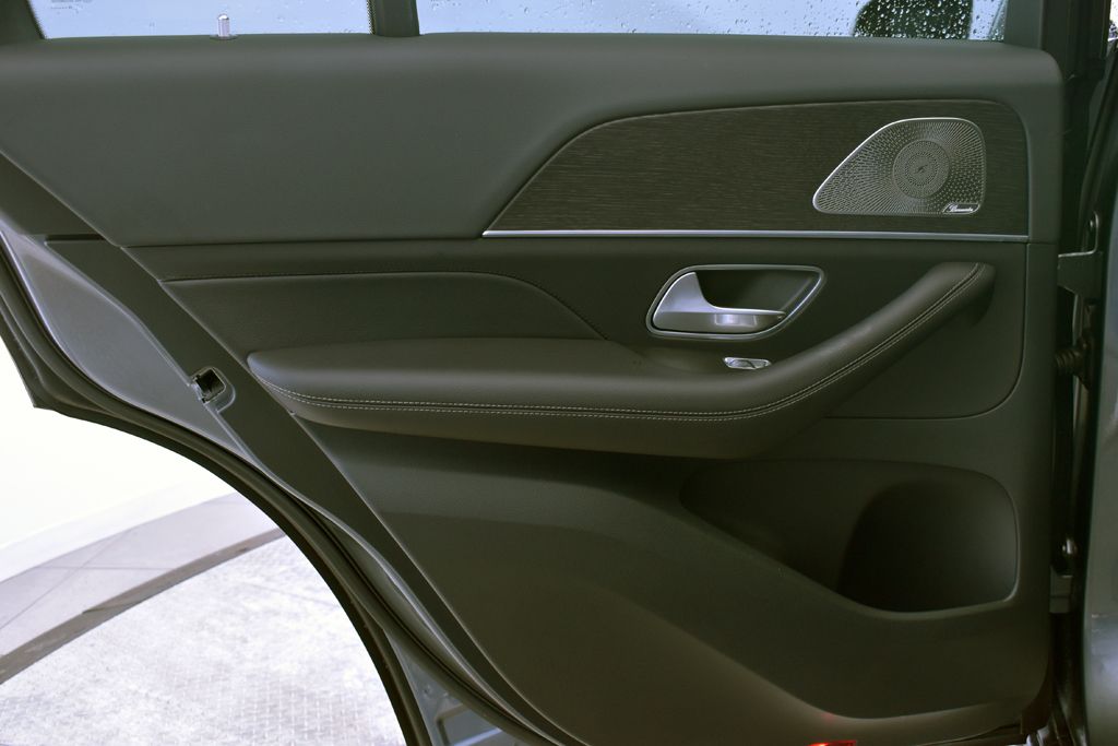 Thumbnail: 2026 Mercedes-Benz GLE - 22