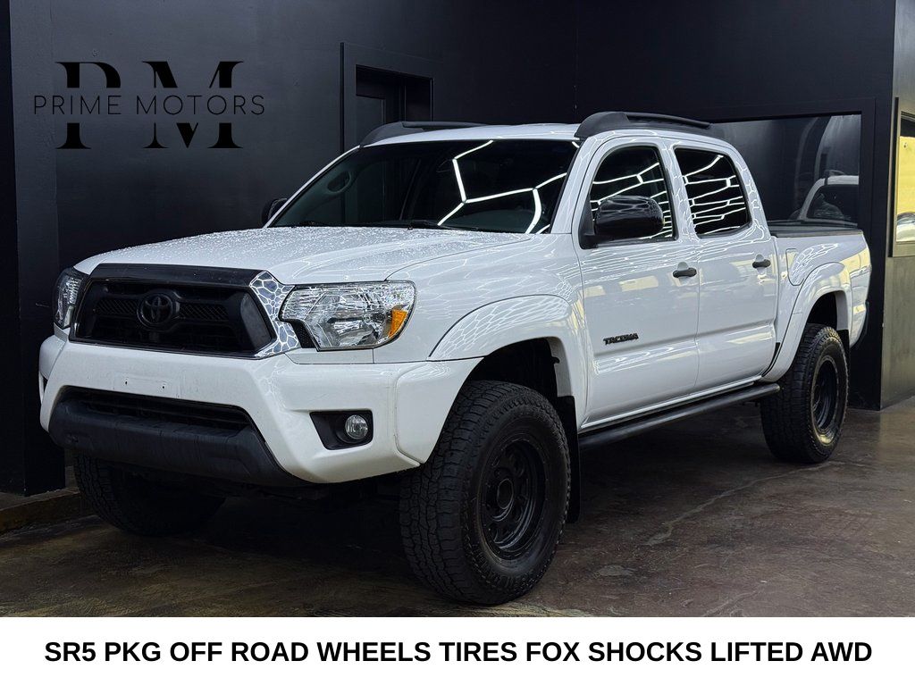 Super White 2015 Toyota Tacoma Pickup Truck Four-Wheel Drive 5-Speed Automatic