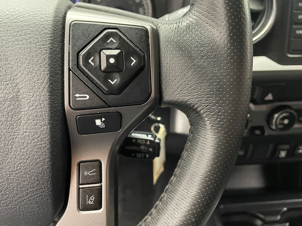 Thumbnail: 2019 Toyota Tacoma - 22