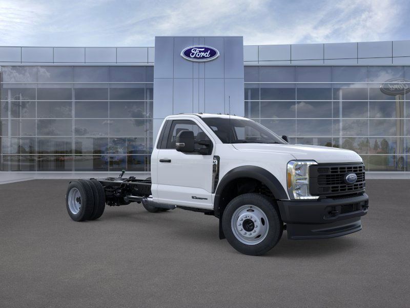 New 2026 Oxford White Ford F-450® XL image 7