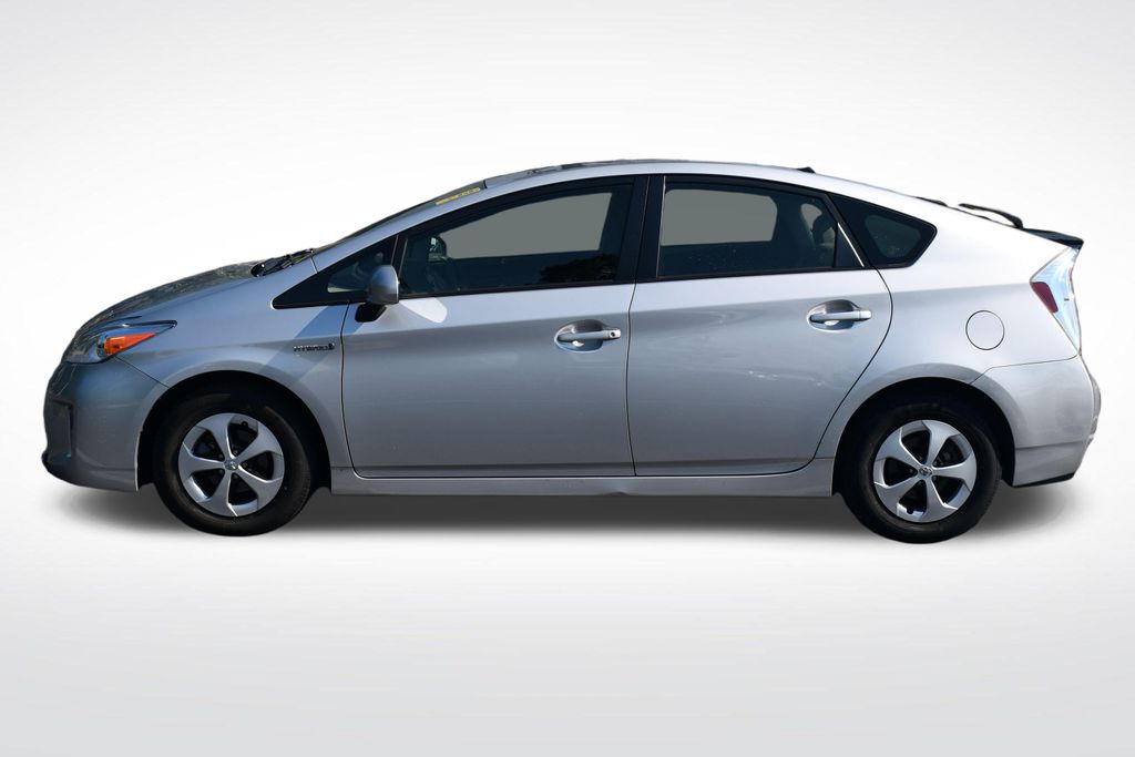 Thumbnail: 2015 Toyota Prius - 4