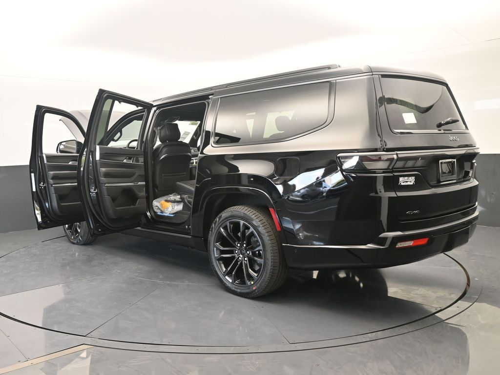 New 2026 High Gloss Black Jeep Summit Obsidian image 79
