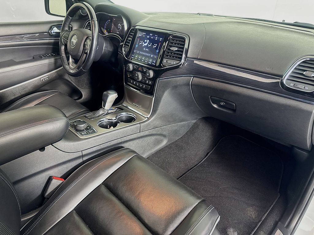 Used Car 2020 Jeep Grand Cherokee  Overland For Sale Under $30,000 In Austin, Texas