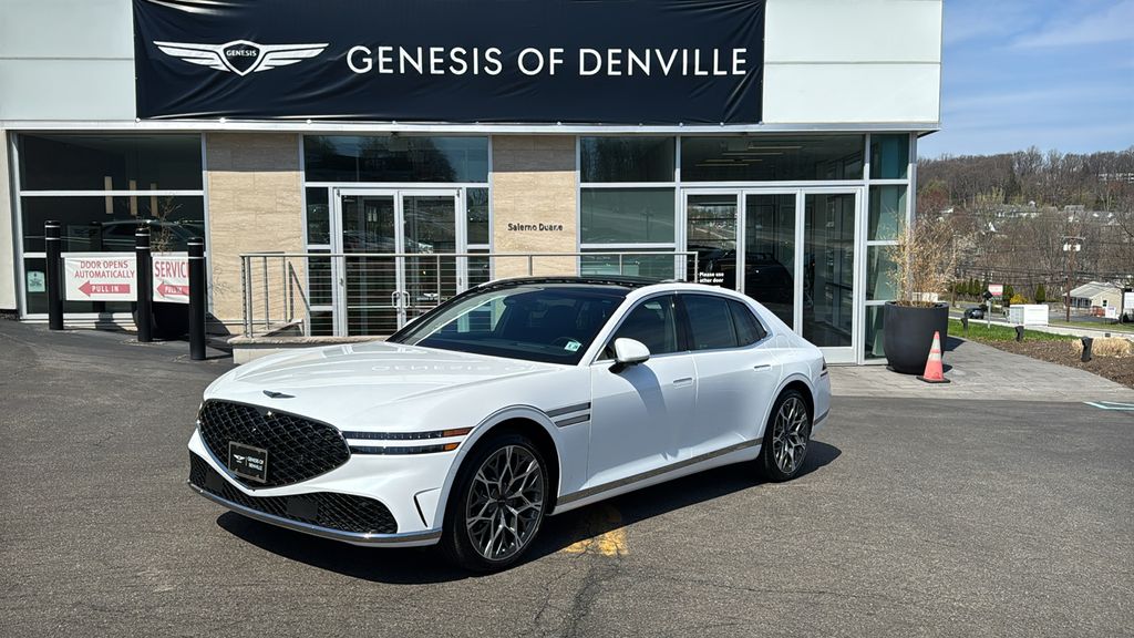 Uyuni White 2023 Genesis G90 3.5T e-Supercharger AWD Sedan All-Wheel Drive 8-Speed Automatic