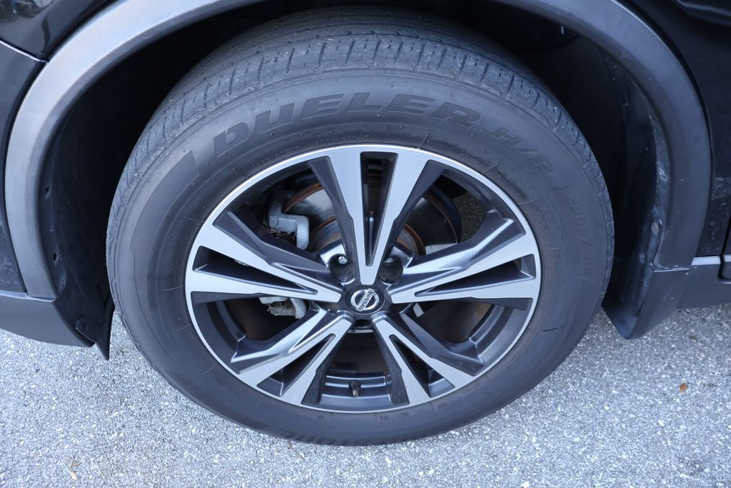 Thumbnail: 2019 Nissan Rogue - 4