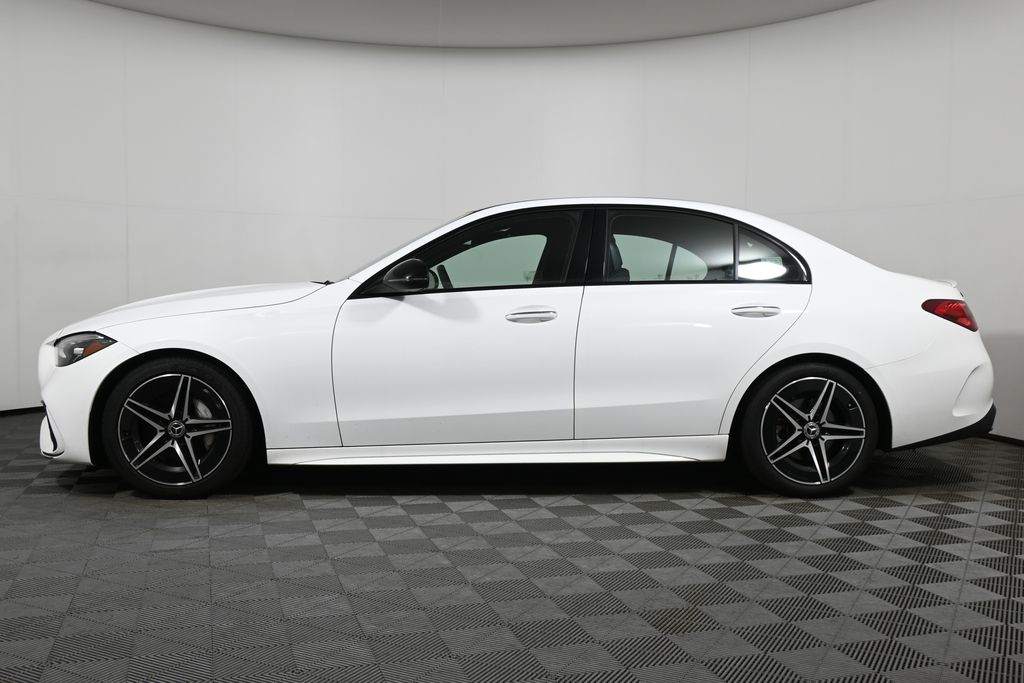 Thumbnail: 2022 Mercedes-Benz C-Class - 2