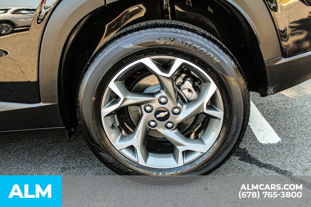 2024 Chevrolet Trax LT photo 15