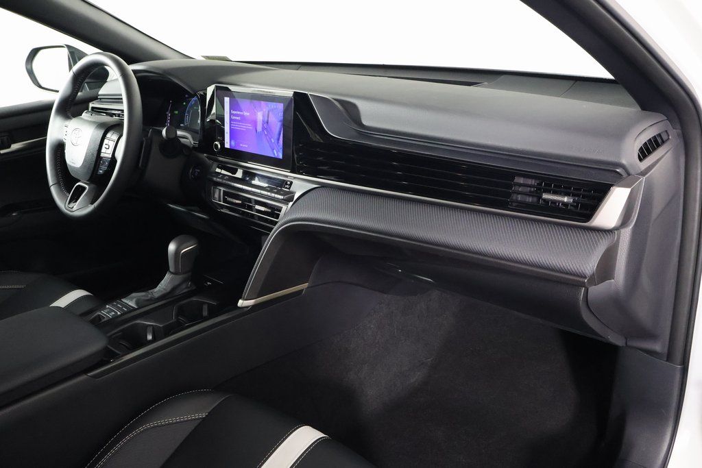 Thumbnail: 2025 Toyota Camry - 9