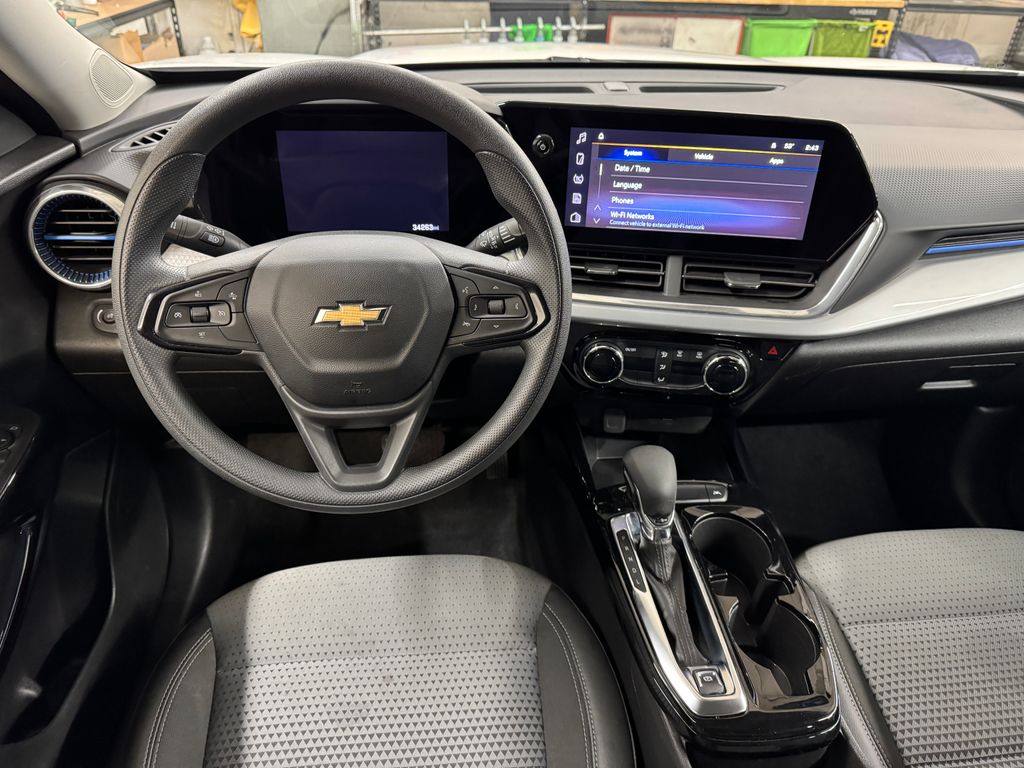 2024 Chevrolet Trax LT
