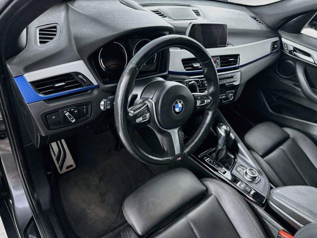 BMWX130