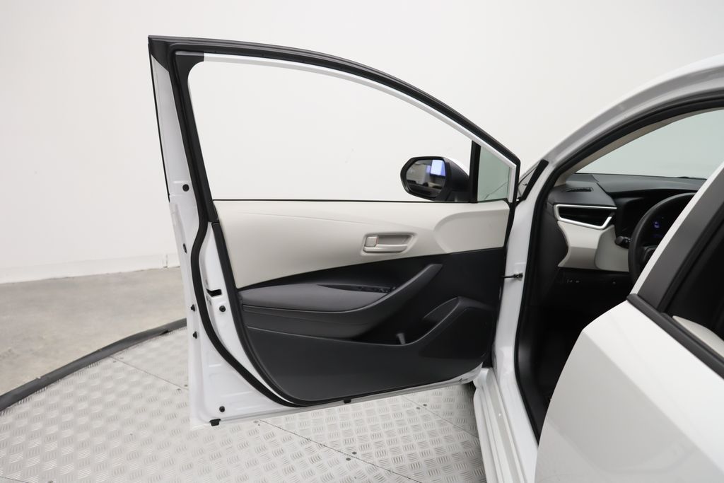 2024 Toyota Corolla LE 16