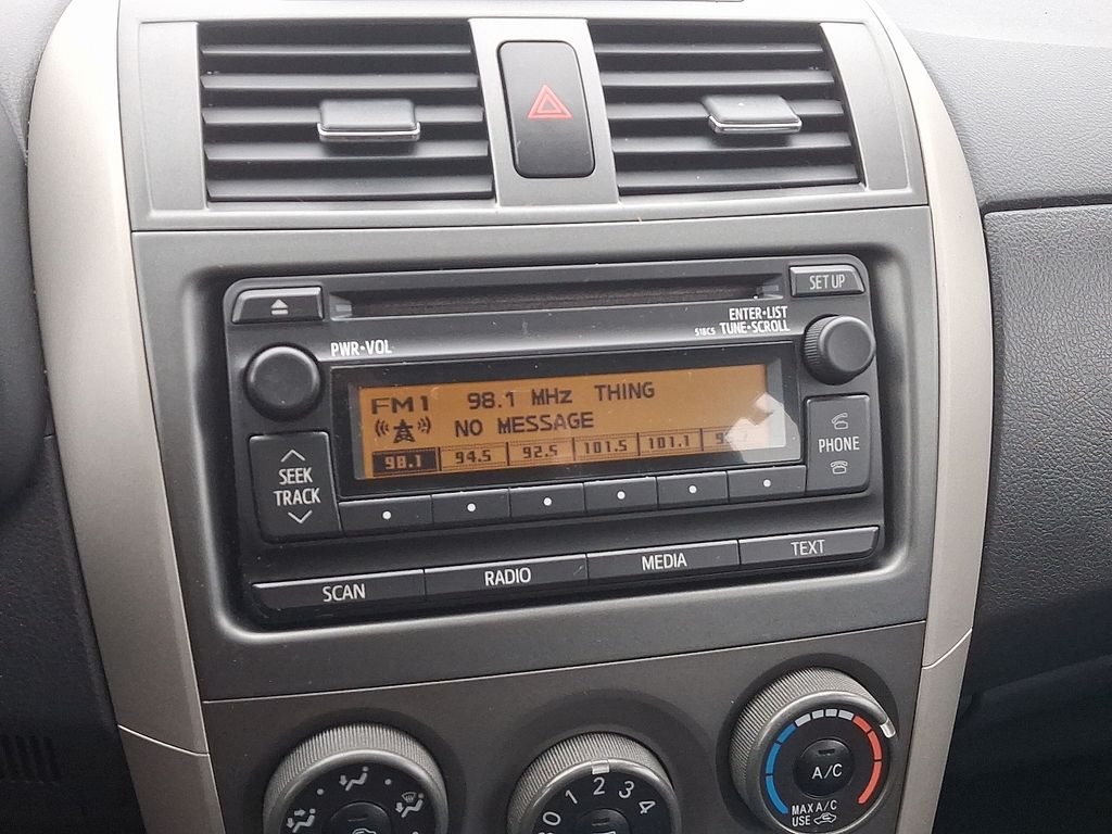 Thumbnail: 2012 Toyota Corolla - 18