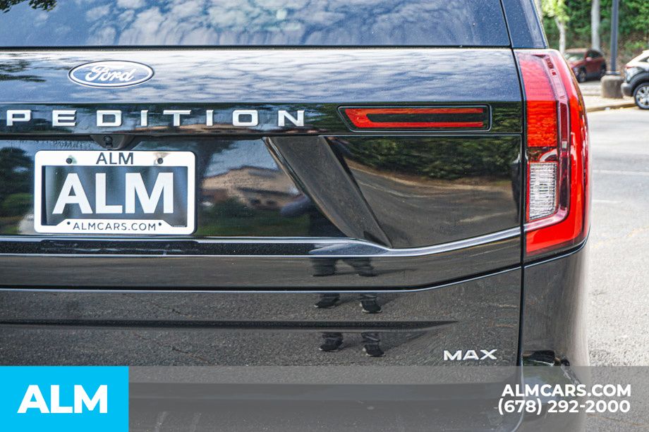 Used 2025 Black Ford Platinum image 13