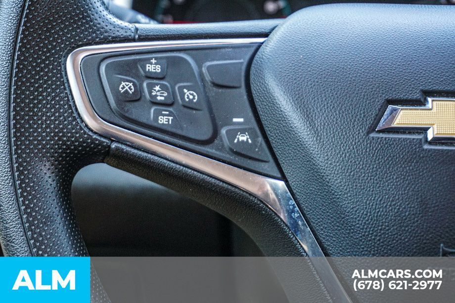 Used 2024 Gray Chevrolet LT image 29