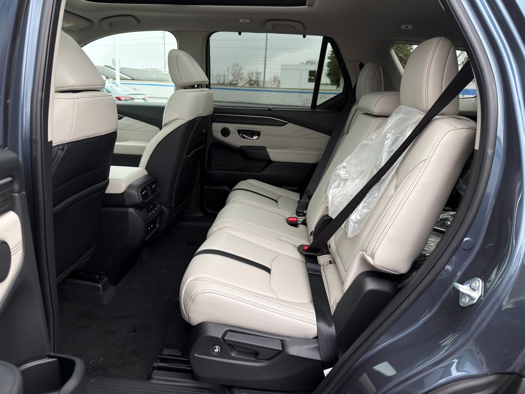 Thumbnail: 2026 Honda Pilot - 20