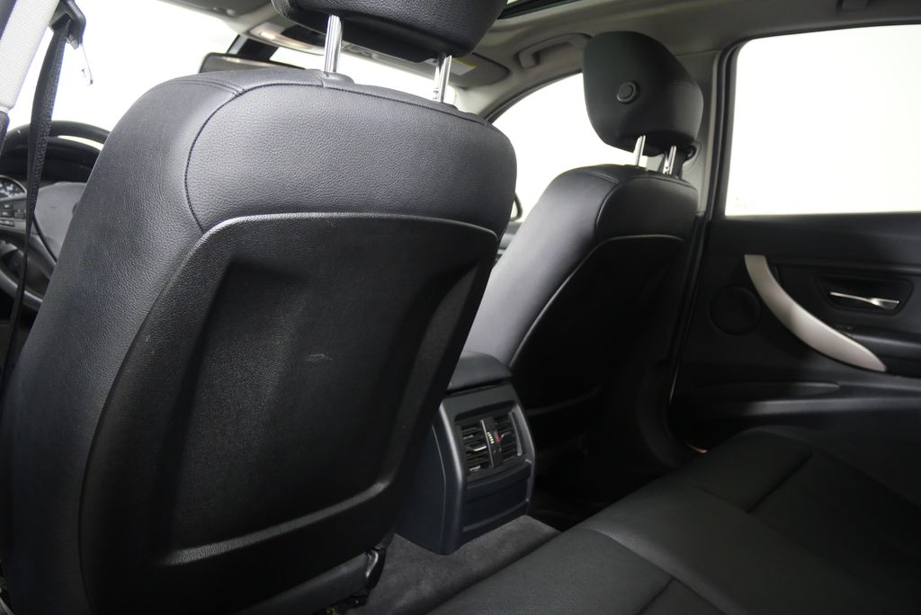 2015 BMW 3 Series 320i xDrive 17