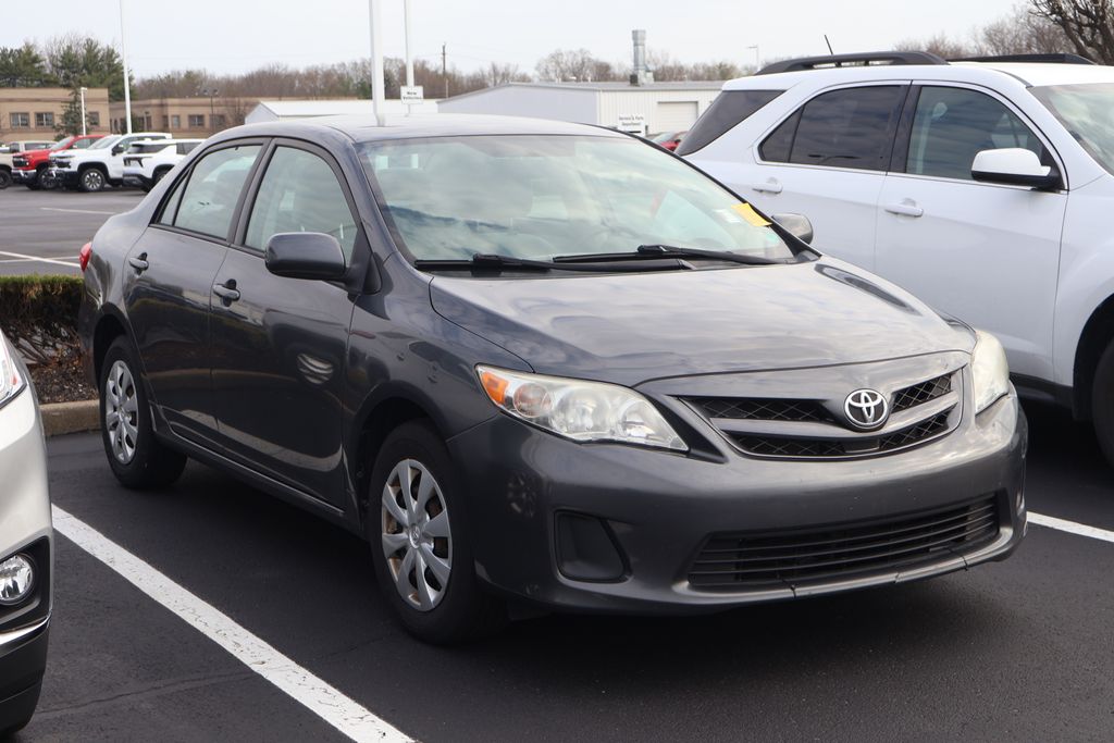 Thumbnail: 2011 Toyota Corolla - 3