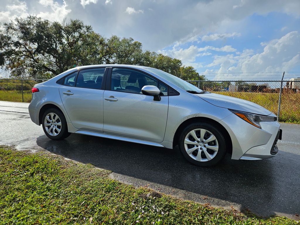 2024 Toyota Corolla LE 7