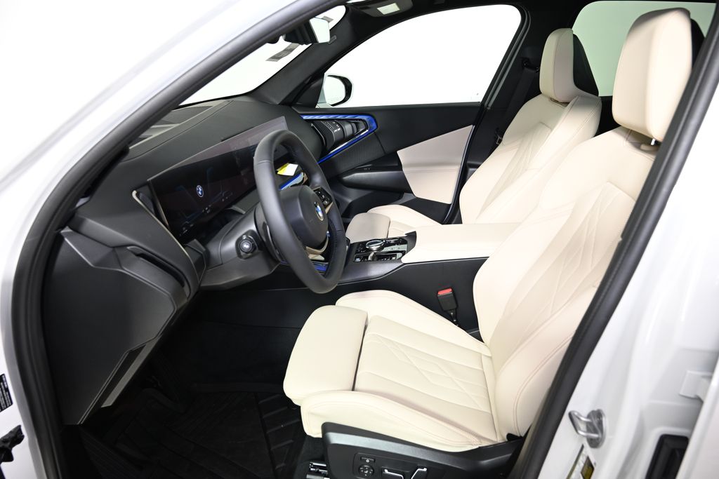 Thumbnail: 2025 BMW X3 - 14