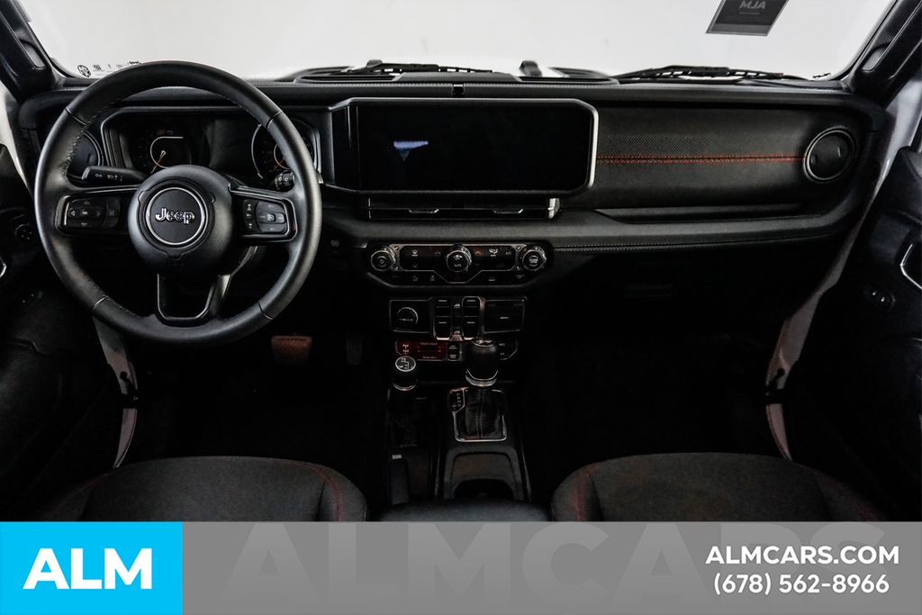 Used 2025 White Jeep Rubicon image 22
