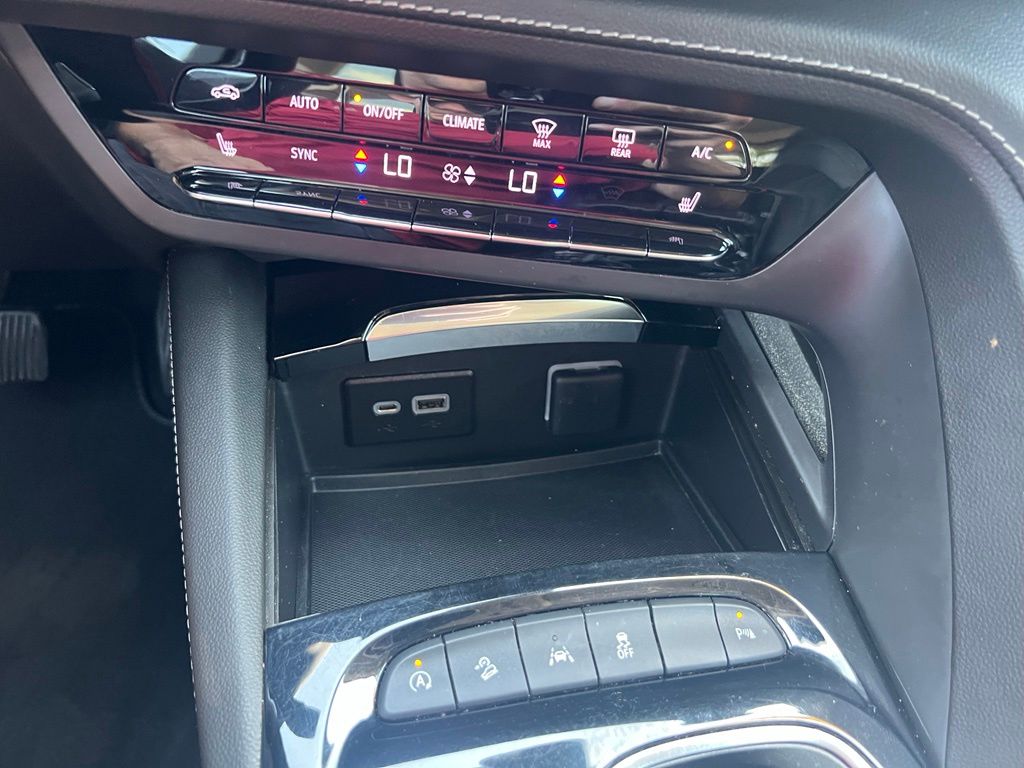 Used 2023 Buick Envision SUV