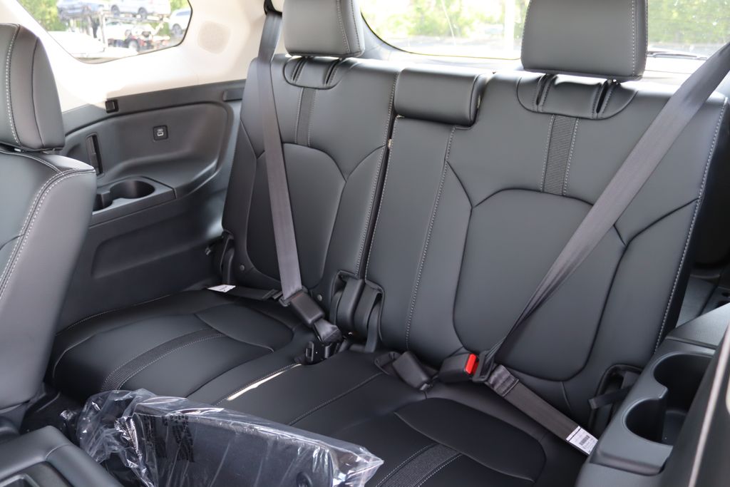 Thumbnail: 2025 Honda Pilot - 13