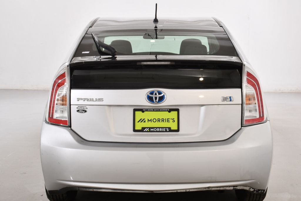 Used 2013  Toyota Two Hybrid image 13