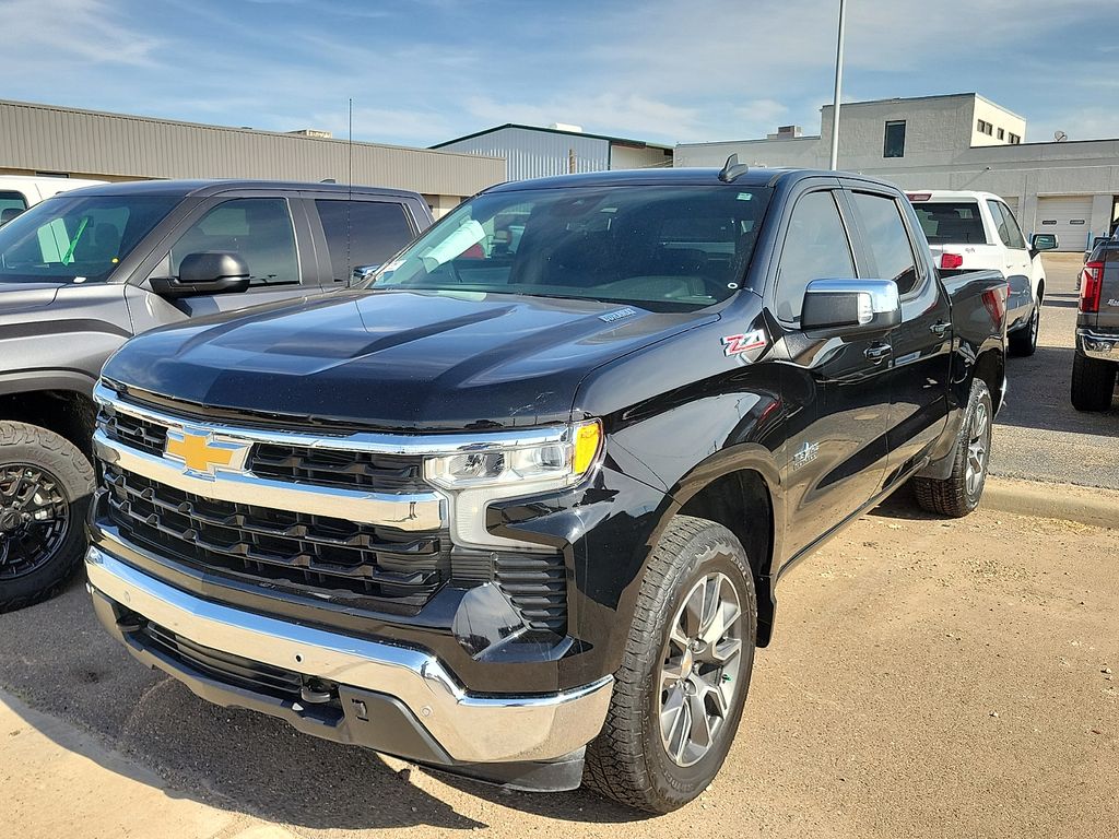 2025 Chevrolet Silverado 1500 LT - 2