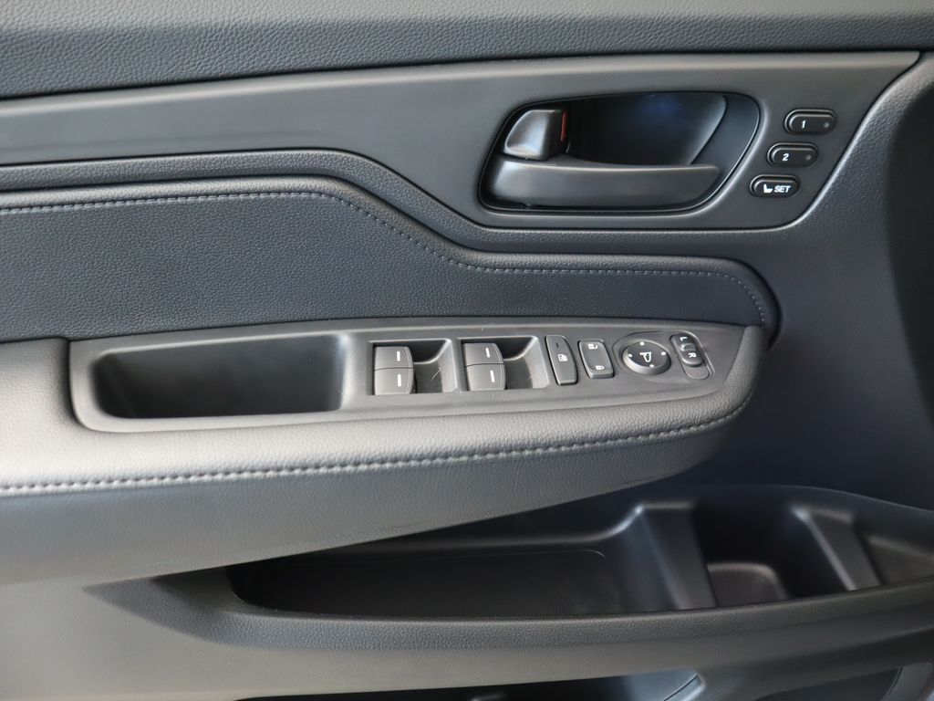 Thumbnail: 2026 Honda Odyssey - 24