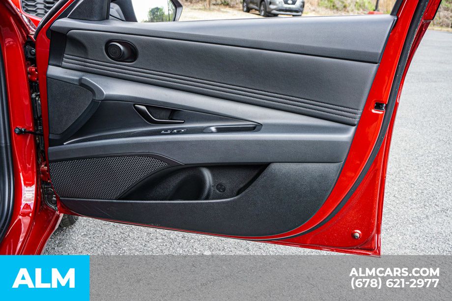 2025 Hyundai Elantra SEL - Photo 50