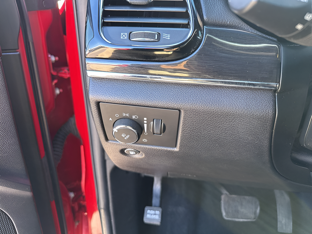 Used Car 2019 Jeep Grand Cherokee  Trailhawk For Sale Under $20,000 In Austin, Texas