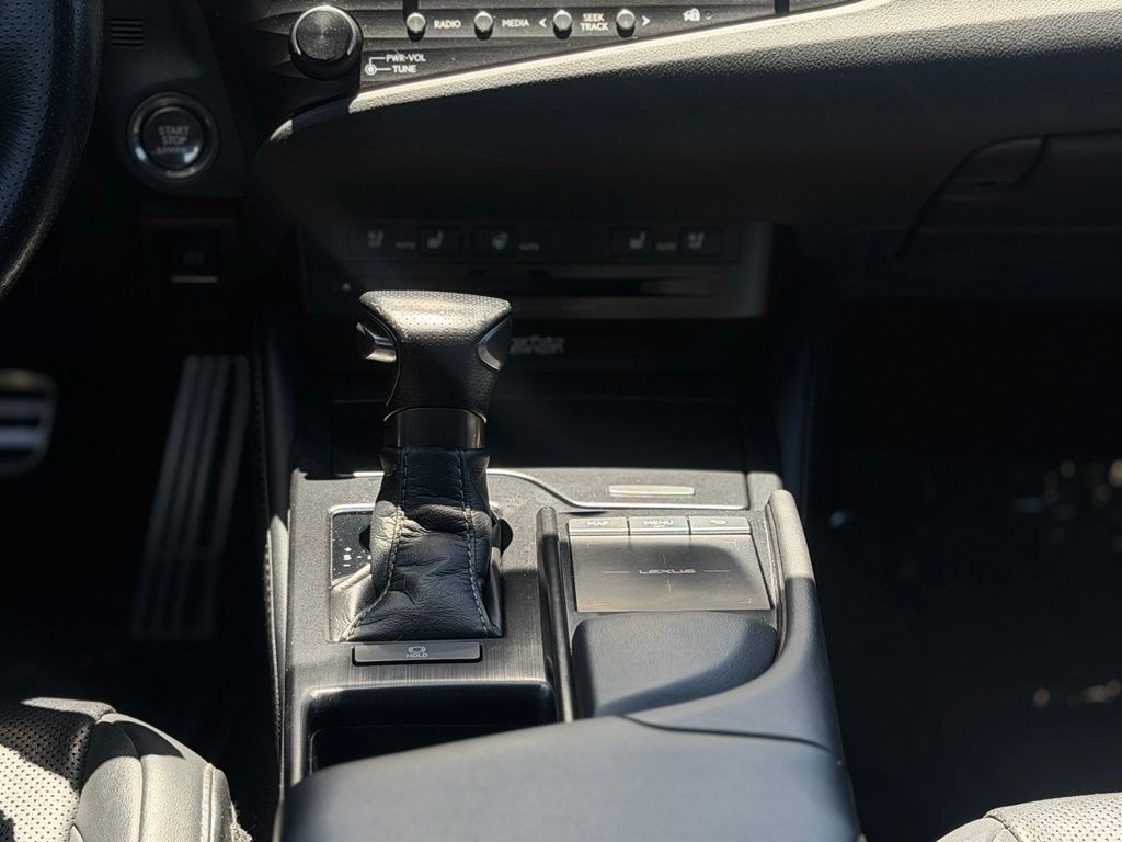 Used 2019 Lexus ES Sedan