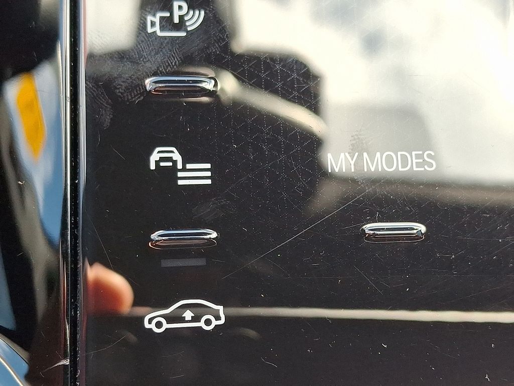 Thumbnail: 2023 BMW i7 - 26