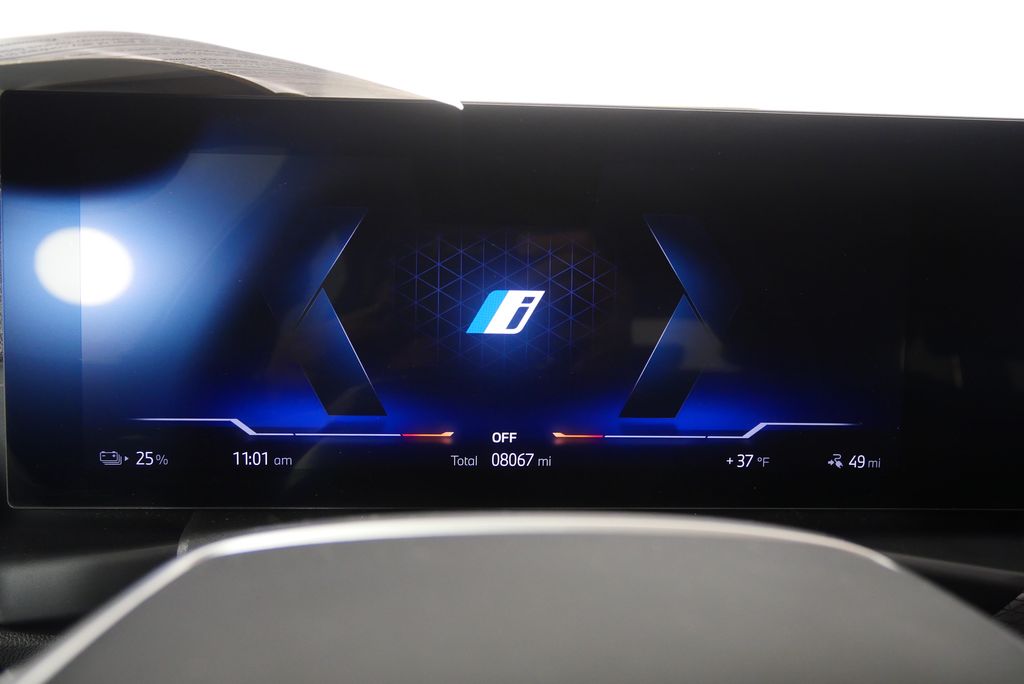 Thumbnail: 2025 BMW i4 - 22