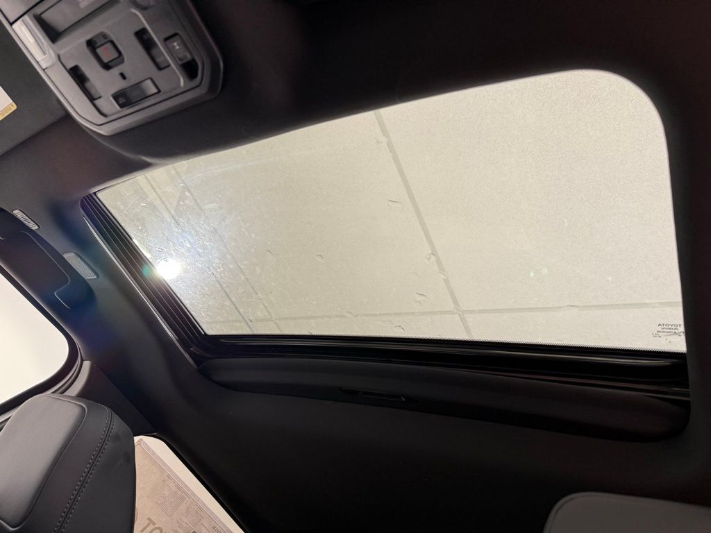 Thumbnail: 2025 Toyota Tacoma - 17