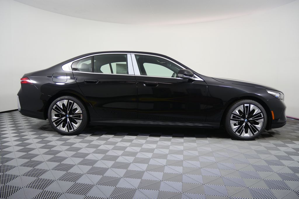 2026 BMW 5 Series 530i 2