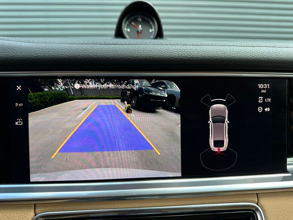 Thumbnail: 2023 Porsche Panamera - 27