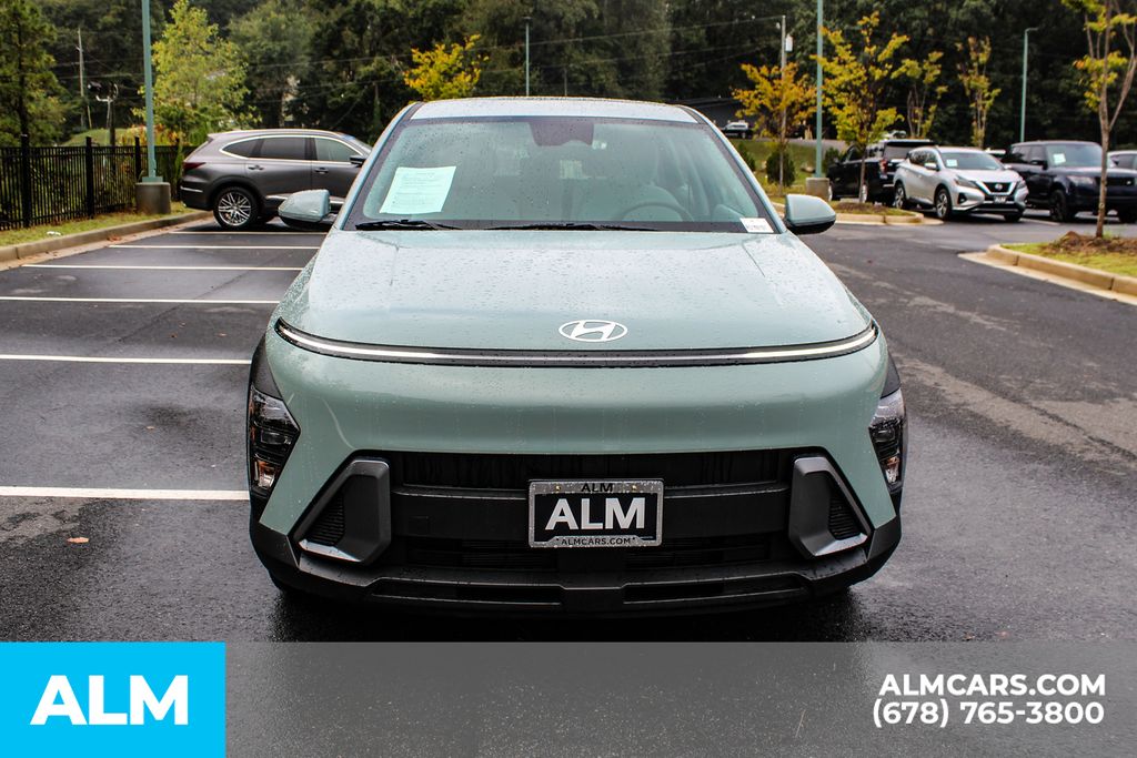 2024 Hyundai Kona SE photo 9
